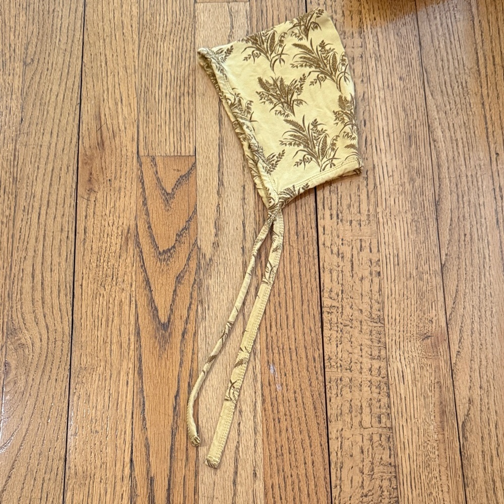 Kate Quinn Yellow Floral Print Bonnet 3-6 months EUC